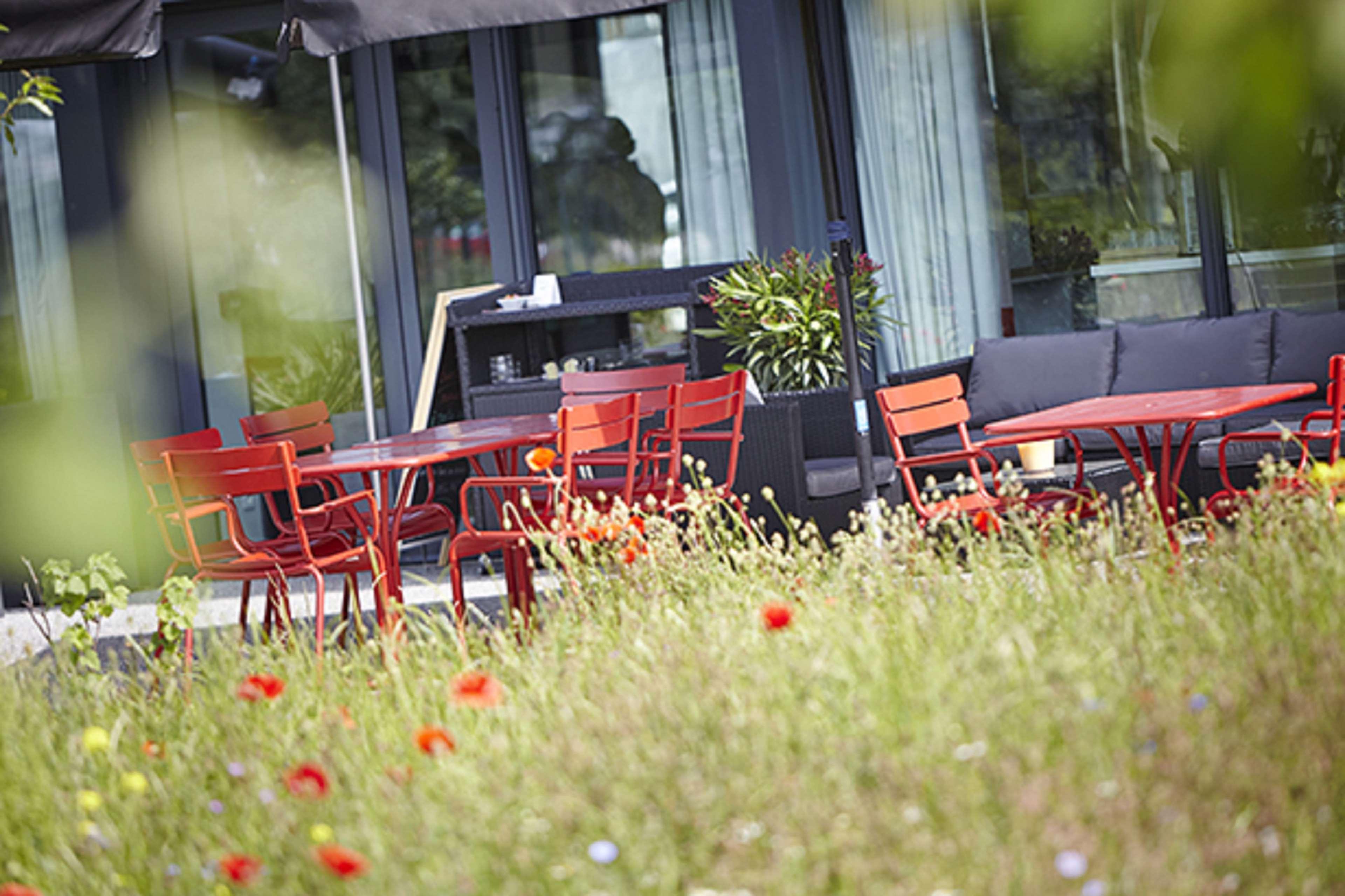 Ibis Lyon Est Meyzieu Hotel Exterior photo