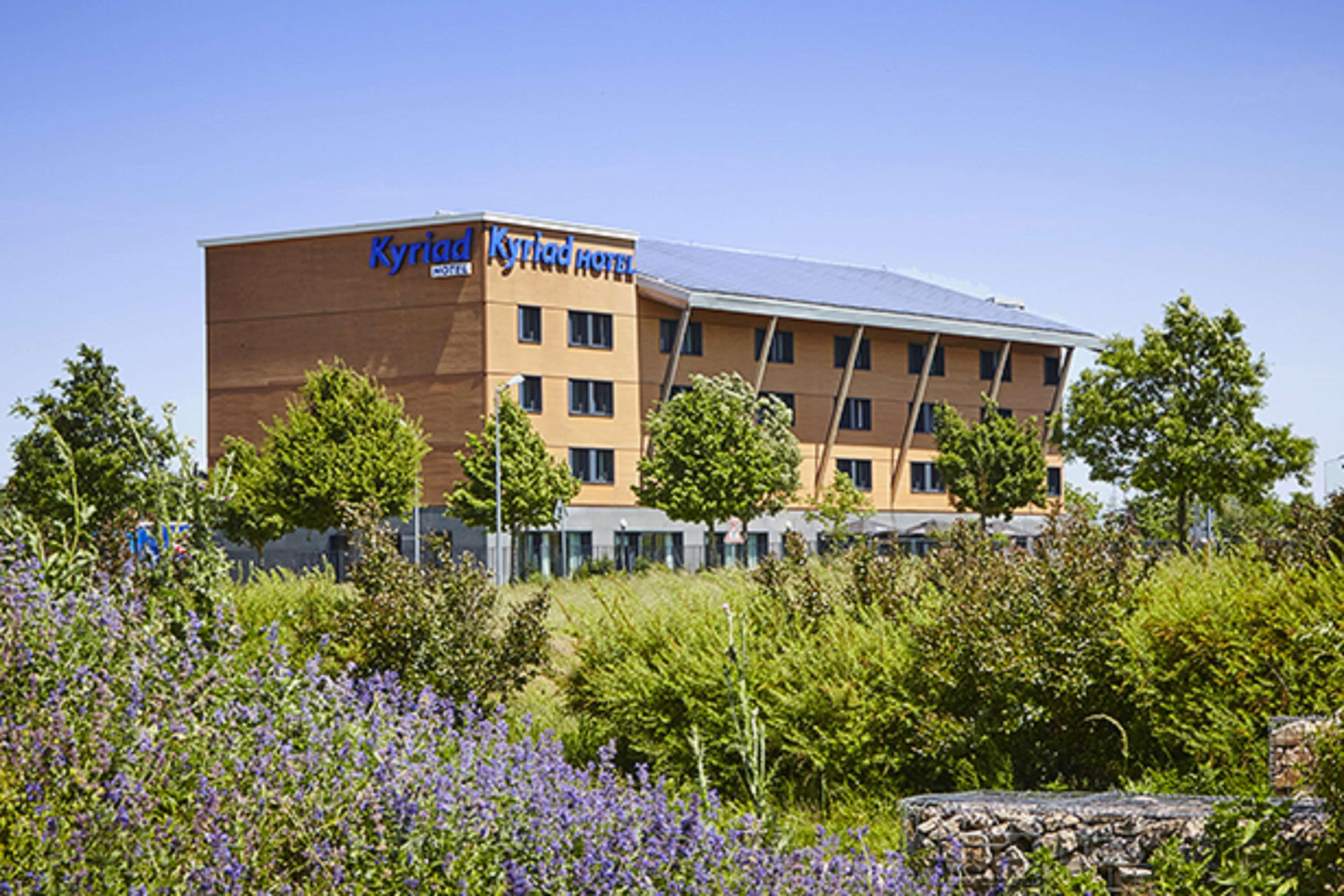 Ibis Lyon Est Meyzieu Hotel Exterior photo